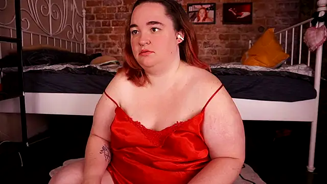 Evelively online show from October 12, 2025, 4:44 am