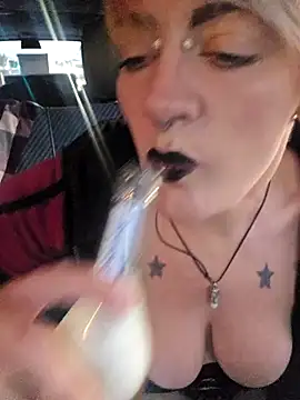 PinkTheHawk online show from January 23, 2025, 7:54 am