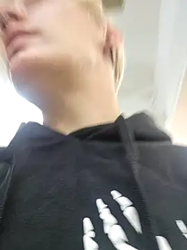 PinkTheHawk online show from February 16, 2025, 11:16 pm