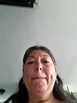 Snapshot of emma_tour chatting on December 2, 2024, 4:53 pm emma tour online show from December 2, 2024, 4:53 pm