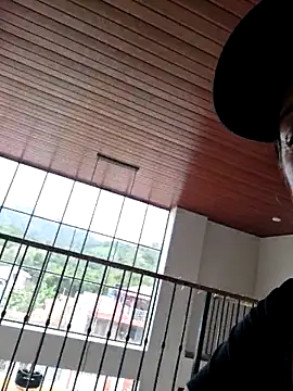 Snapshot of emma_tour chatting on December 7, 2024, 4:03 pm emma tour online show from December 7, 2024, 4:03 pm