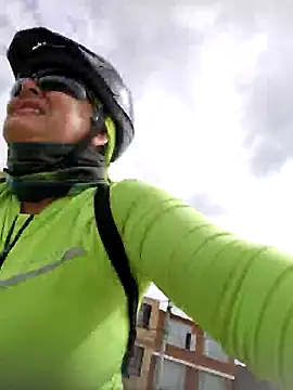 Snapshot of emma_tour chatting on December 12, 2024, 3:16 pm emma tour online show from December 12, 2024, 3:16 pm