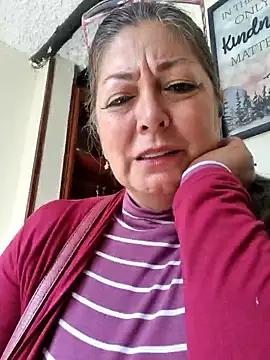 Snapshot of emma_tour chatting on January 10, 2025, 7:21 pm emma tour online show from January 10, 2025, 7:21 pm