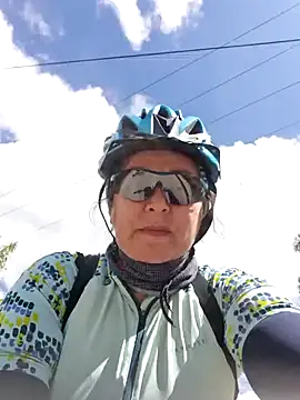 Snapshot of emma_tour chatting on January 29, 2025, 3:15 pm emma tour online show from January 29, 2025, 3:15 pm