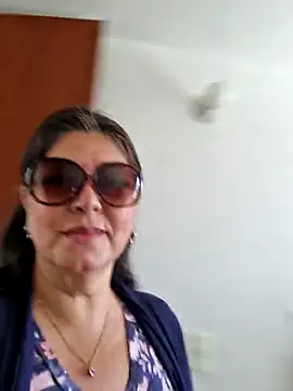 Snapshot of emma_tour chatting on January 30, 2025, 2:58 pm emma tour online show from January 30, 2025, 2:58 pm