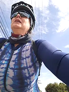 Snapshot of emma_tour chatting on February 8, 2025, 3:10 pm emma tour online show from February 8, 2025, 3:10 pm