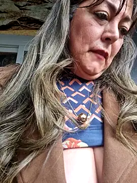 Snapshot of emma_tour chatting on February 11, 2025, 4:46 pm emma tour online show from February 11, 2025, 4:46 pm