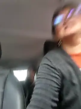 Snapshot of emma_tour chatting on February 25, 2025, 10:07 pm emma tour online show from February 25, 2025, 10:07 pm