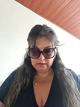 Snapshot of emma_tour chatting on March 3, 2025, 3:20 pm emma tour online show from March 3, 2025, 3:20 pm