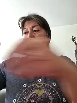 Snapshot of emma_tour chatting on March 6, 2025, 2:40 pm emma tour online show from March 6, 2025, 2:40 pm