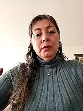 Snapshot of emma_tour chatting on March 21, 2025, 3:35 pm emma tour online show from March 21, 2025, 3:35 pm