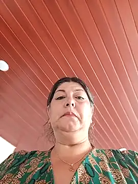 Snapshot of emma_tour chatting on September 15, 2025, 1:55 pm emma tour online show from September 15, 2025, 1:55 pm