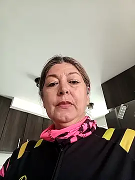 Snapshot of emma_tour chatting on November 26, 2025, 3:57 pm emma tour online show from November 26, 2025, 3:57 pm