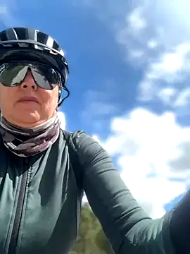 Snapshot of emma_tour chatting on November 29, 2025, 3:04 pm emma tour online show from November 29, 2025, 3:04 pm