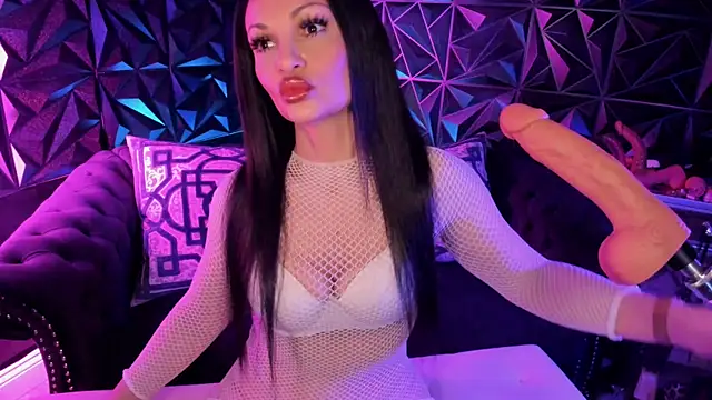 NatashaxoBangs online show from February 10, 2026, 4:27 am
