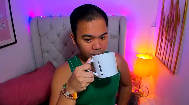 Snapshot of AsianZero chatting on February 1, 2025, 5:05 pm AsianZero online show from February 1, 2025, 5:05 pm