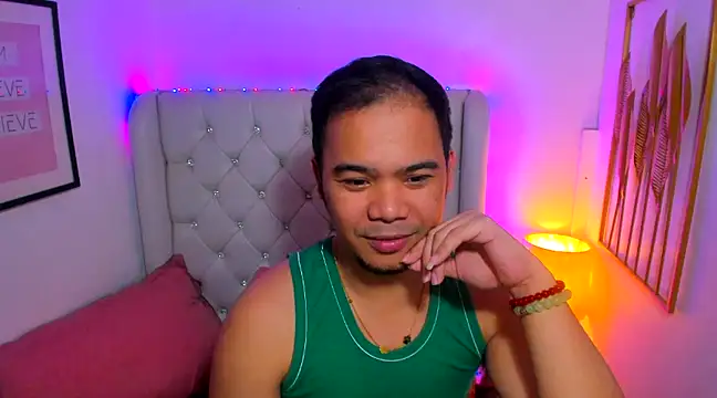 Snapshot of AsianZero chatting on February 1, 2025, 8:16 pm AsianZero online show from February 1, 2025, 8:16 pm