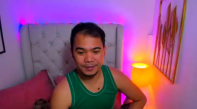 Snapshot of AsianZero chatting on February 2, 2025, 10:02 am AsianZero online show from February 2, 2025, 10:02 am