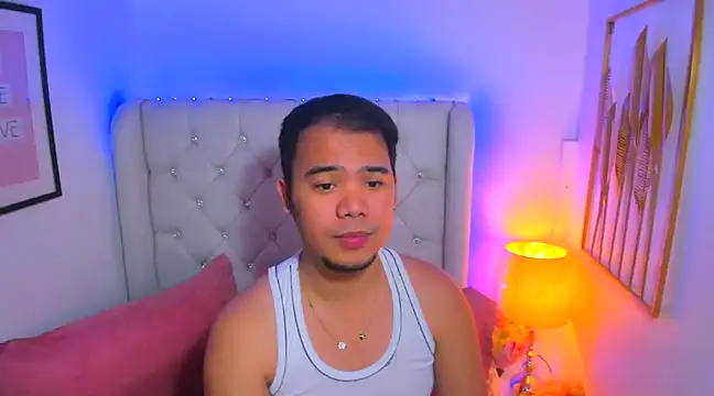 Snapshot of AsianZero chatting on February 4, 2025, 8:28 pm AsianZero online show from February 4, 2025, 8:28 pm