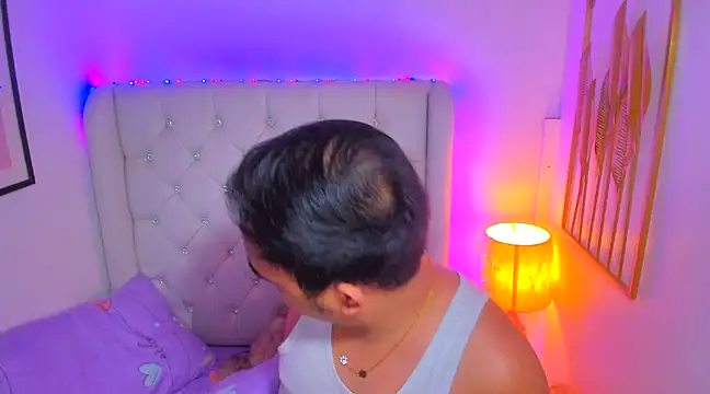 Snapshot of AsianZero chatting on February 16, 2025, 4:42 pm AsianZero online show from February 16, 2025, 4:42 pm