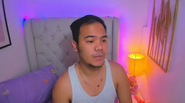 Snapshot of AsianZero chatting on February 17, 2025, 7:58 am AsianZero online show from February 17, 2025, 7:58 am