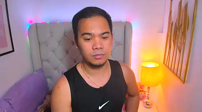 Snapshot of AsianZero chatting on February 22, 2025, 8:53 pm AsianZero online show from February 22, 2025, 8:53 pm