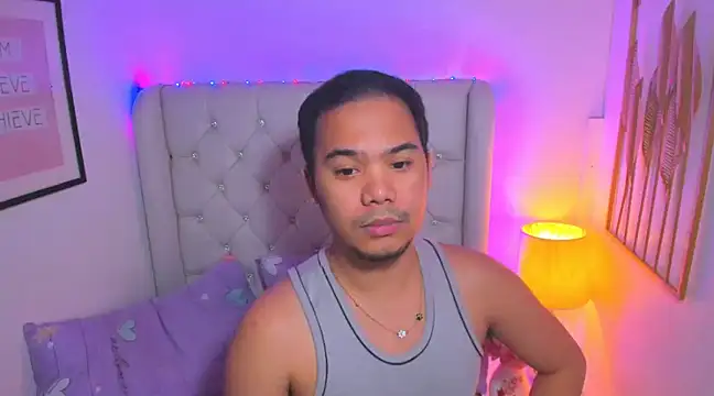 Snapshot of AsianZero chatting on February 27, 2025, 8:31 pm AsianZero online show from February 27, 2025, 8:31 pm