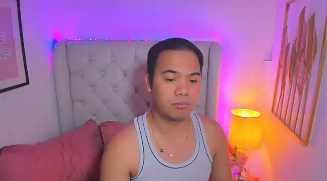 Snapshot of AsianZero chatting on March 6, 2025, 6:26 pm AsianZero online show from March 6, 2025, 6:26 pm