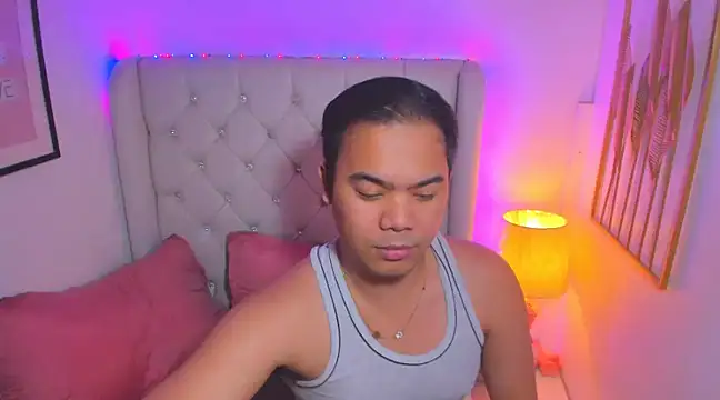 Snapshot of AsianZero chatting on March 6, 2025, 9:31 pm AsianZero online show from March 6, 2025, 9:31 pm