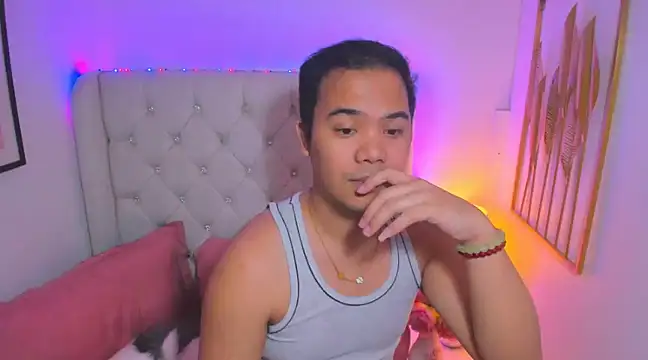 Snapshot of AsianZero chatting on March 7, 2025, 9:18 am AsianZero online show from March 7, 2025, 9:18 am