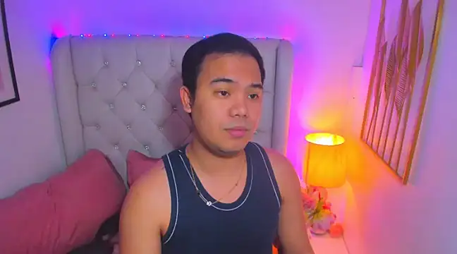 Snapshot of AsianZero chatting on March 9, 2025, 4:44 pm AsianZero online show from March 9, 2025, 4:44 pm