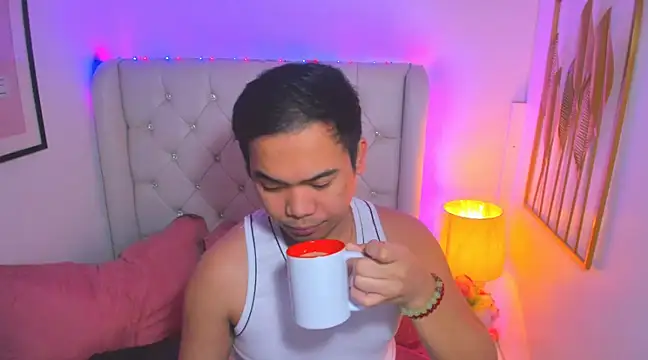 Snapshot of AsianZero chatting on March 10, 2025, 5:07 pm AsianZero online show from March 10, 2025, 5:07 pm