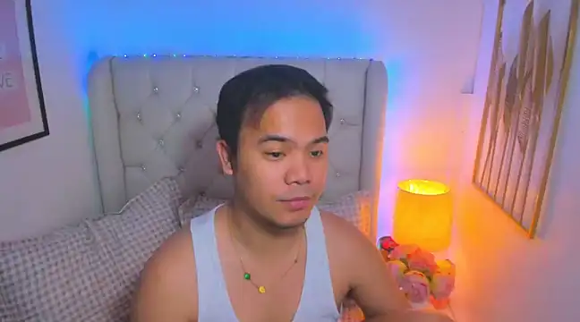 Snapshot of AsianZero chatting on March 15, 2025, 9:16 pm AsianZero online show from March 15, 2025, 9:16 pm