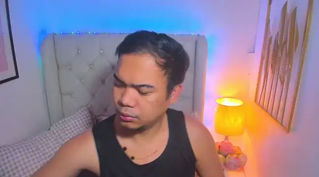 Snapshot of AsianZero chatting on March 17, 2025, 5:23 am AsianZero online show from March 17, 2025, 5:23 am