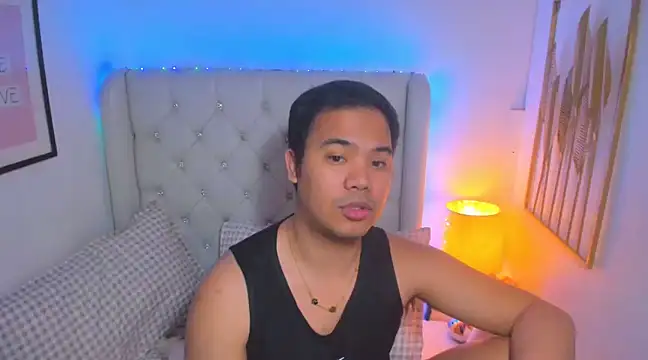 Snapshot of AsianZero chatting on March 17, 2025, 8:09 pm AsianZero online show from March 17, 2025, 8:09 pm