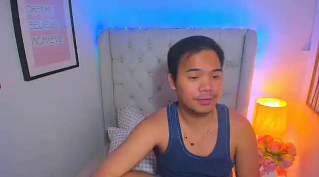 Snapshot of AsianZero chatting on March 19, 2025, 7:38 pm AsianZero online show from March 19, 2025, 7:38 pm