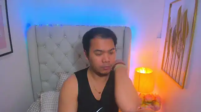 Snapshot of AsianZero chatting on March 22, 2025, 8:37 pm AsianZero online show from March 22, 2025, 8:37 pm