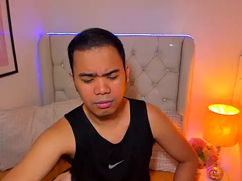 Snapshot of AsianZero chatting on February 26, 2026, 6:12 am AsianZero online show from February 26, 2026, 6:12 am