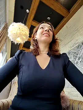 EvaXOAir online show from November 10, 2025, 5:28 am