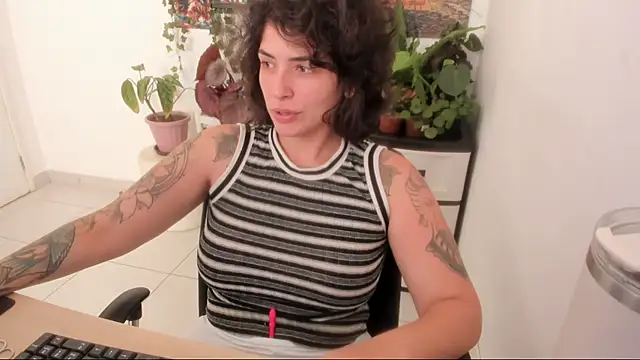 Snapshot of TaliMajesty chatting on September 18, 2025, 7:27 pm TaliMajesty online show from September 18, 2025, 7:27 pm
