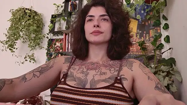 Snapshot of TaliMajesty chatting on March 8, 2026, 12:42 pm TaliMajesty online show from March 8, 2026, 12:42 pm