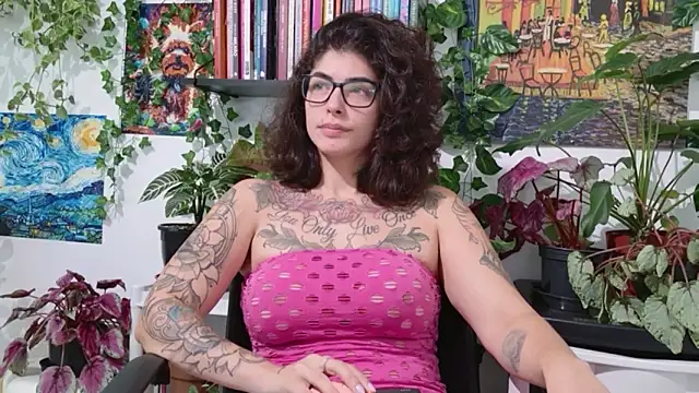 Snapshot of TaliMajesty chatting on March 26, 2026, 10:21 am TaliMajesty online show from March 26, 2026, 10:21 am