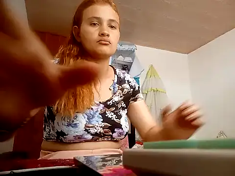 Snapshot of Mia_davis01 chatting on December 18, 2024, 5:00 pm Mia davis01 online show from December 18, 2024, 5:00 pm