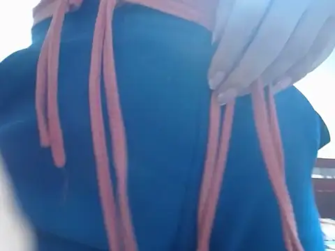 Snapshot of Mia_davis01 chatting on January 11, 2026, 7:02 am Mia davis01 online show from January 11, 2026, 7:02 am