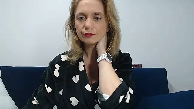 MysticCreature online show from February 12, 2026, 4:18 am