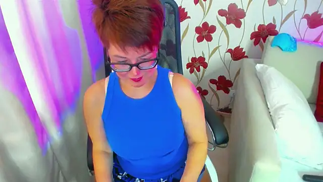 Snapshot of JennAlison chatting on March 5, 2025, 10:44 am JennAlison online show from March 5, 2025, 10:44 am