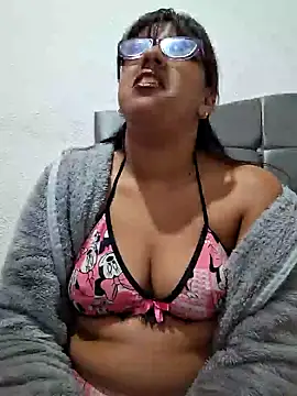 Snapshot of ZaidaWet chatting on January 23, 2025, 8:02 pm ZaidaWet online show from January 23, 2025, 8:02 pm