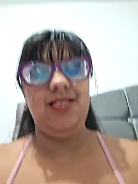 Snapshot of ZaidaWet chatting on March 6, 2025, 8:48 pm ZaidaWet online show from March 6, 2025, 8:48 pm