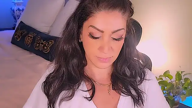 Wonderful Woman online show from October 25, 2025, 11:43 pm