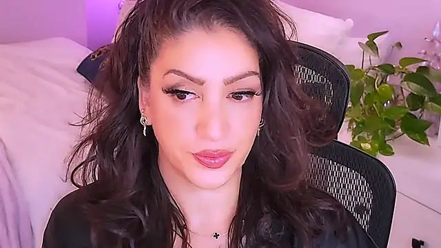 Snapshot of Wonderful_Woman chatting on February 23, 2026, 2:09 am Wonderful Woman online show from February 23, 2026, 2:09 am